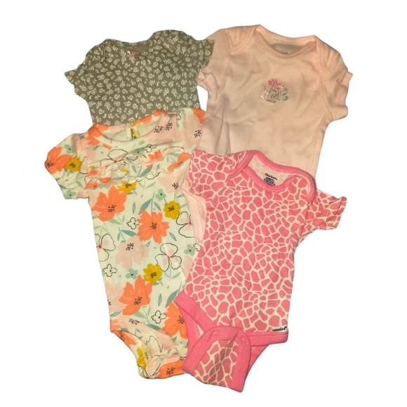 Carter's Other - 🙈 3/$20 4pc NWOT BabyGirl Onesie T shirts Newborn